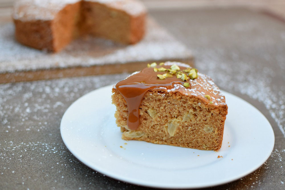 Apple Cinnamon Cake