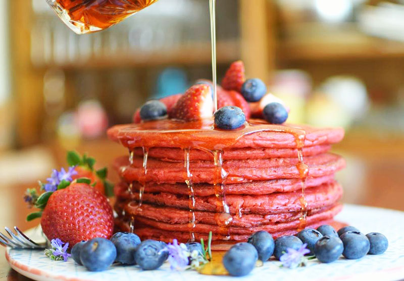 pomegranate and raspberry panckes