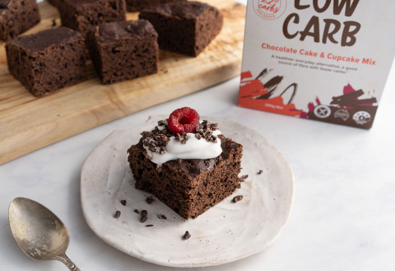 Low carbohydrate chocolate cake